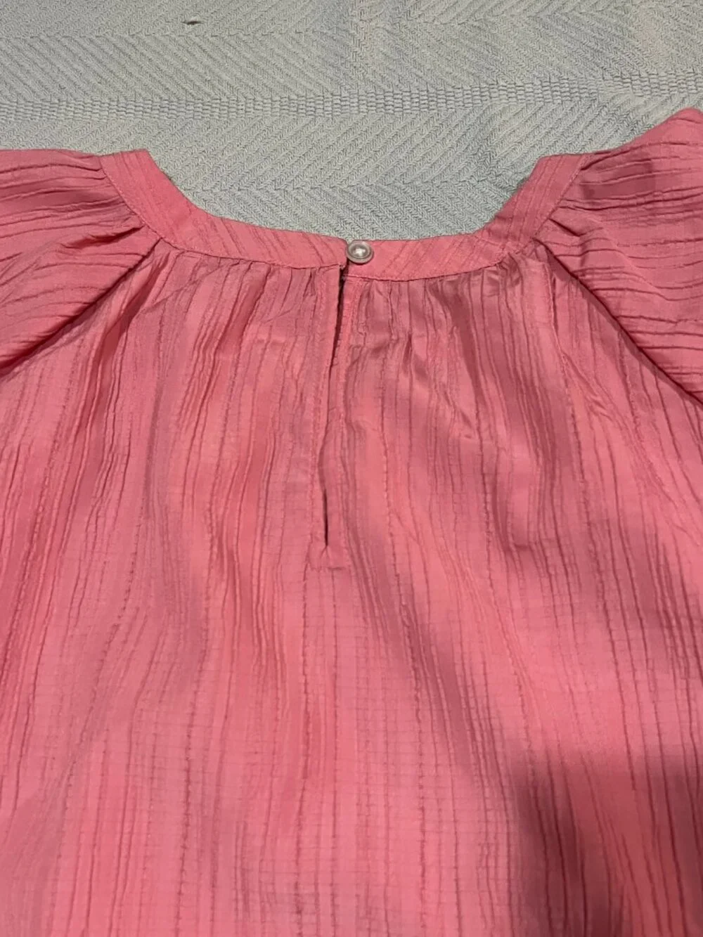 LOFT Textured Raglan Puff Sleeve Blouse Womens Medium Pink Coral Cottagecore